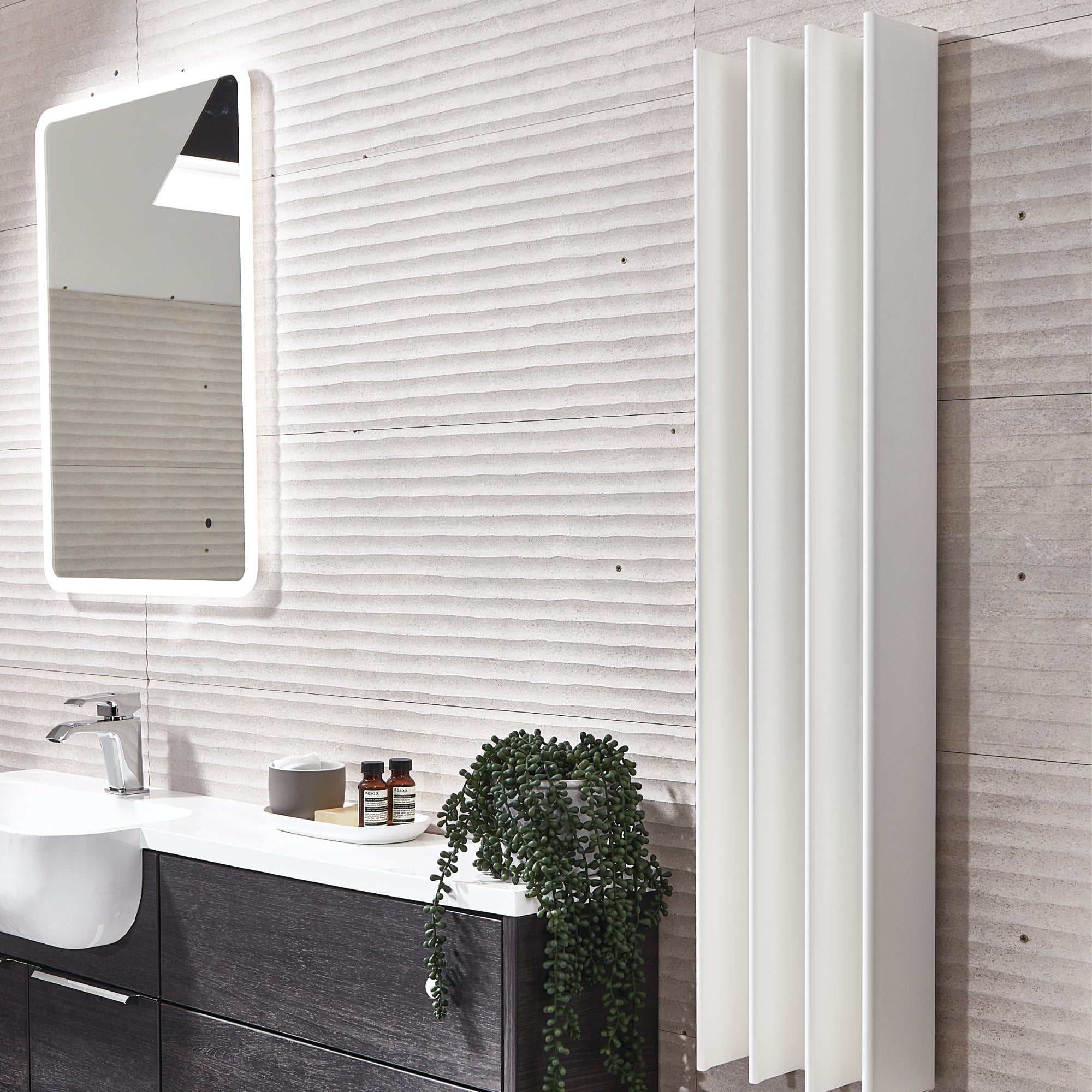 Eskimo Gordon Towel Warmer Eskimo Gordon Towel Warmer