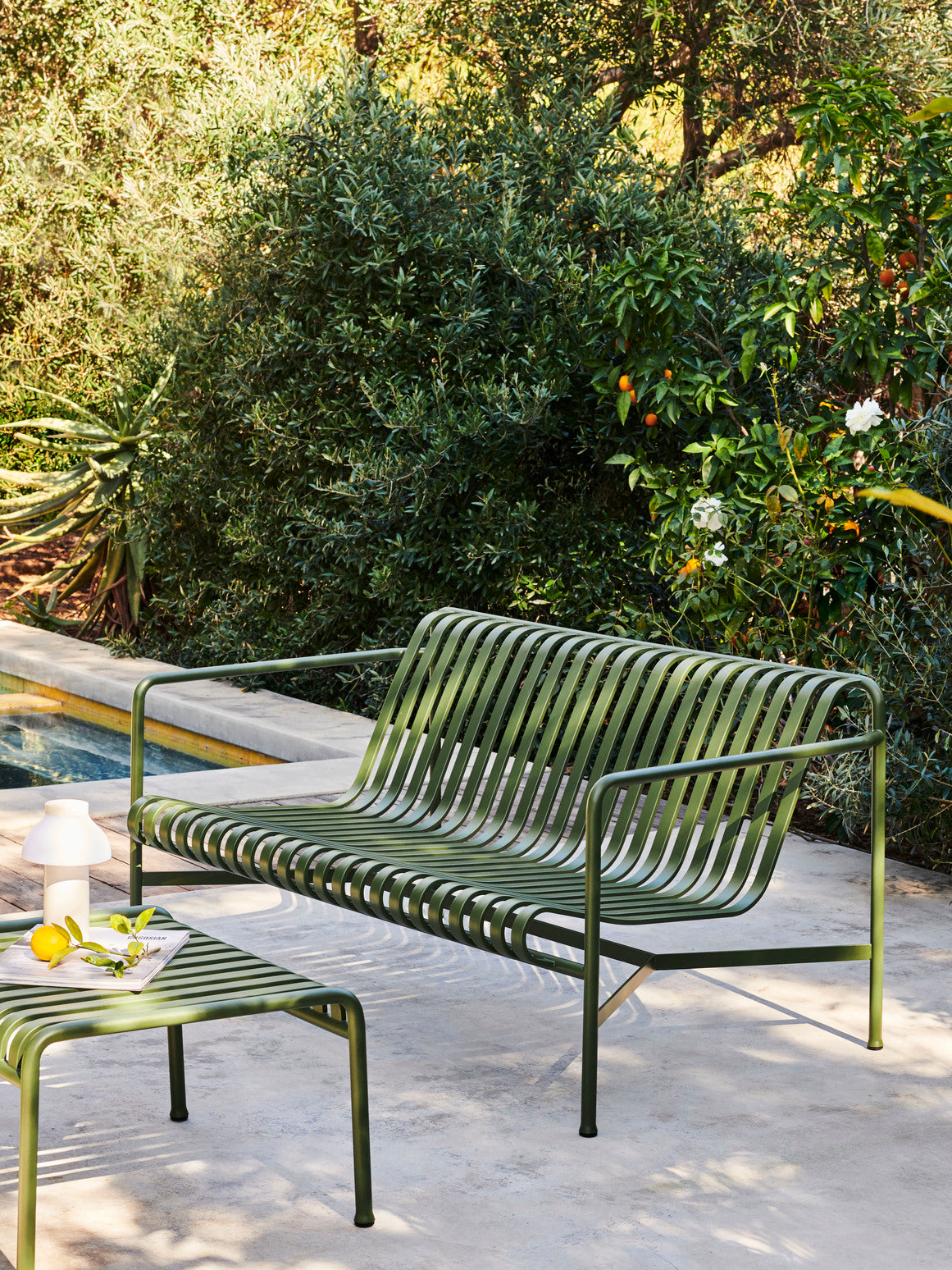 hay-ronan-erwan-bouroullec-lounge-sofa-palissade-olive-indoor-outdoor