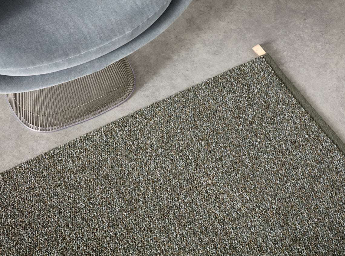Ash Grey 551 Ash Grey 551