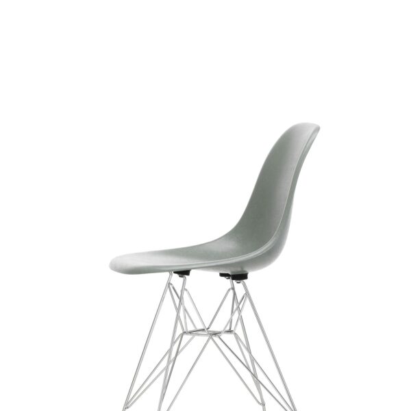 05 Eames Sea Foam Green, Chrome Base