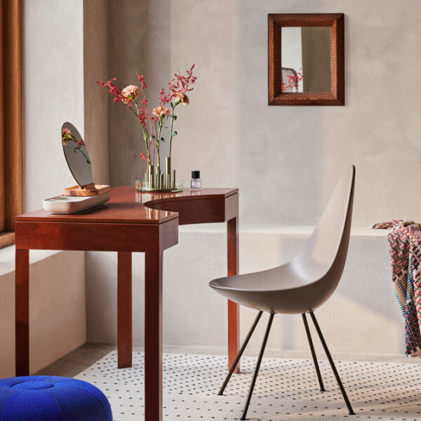 Fritz Hansen-Drop-chair