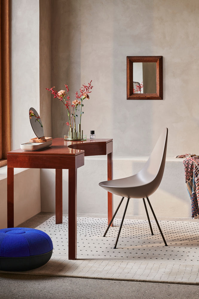 Fritz Hansen-Drop-chair Fritz Hansen-Drop-chair
