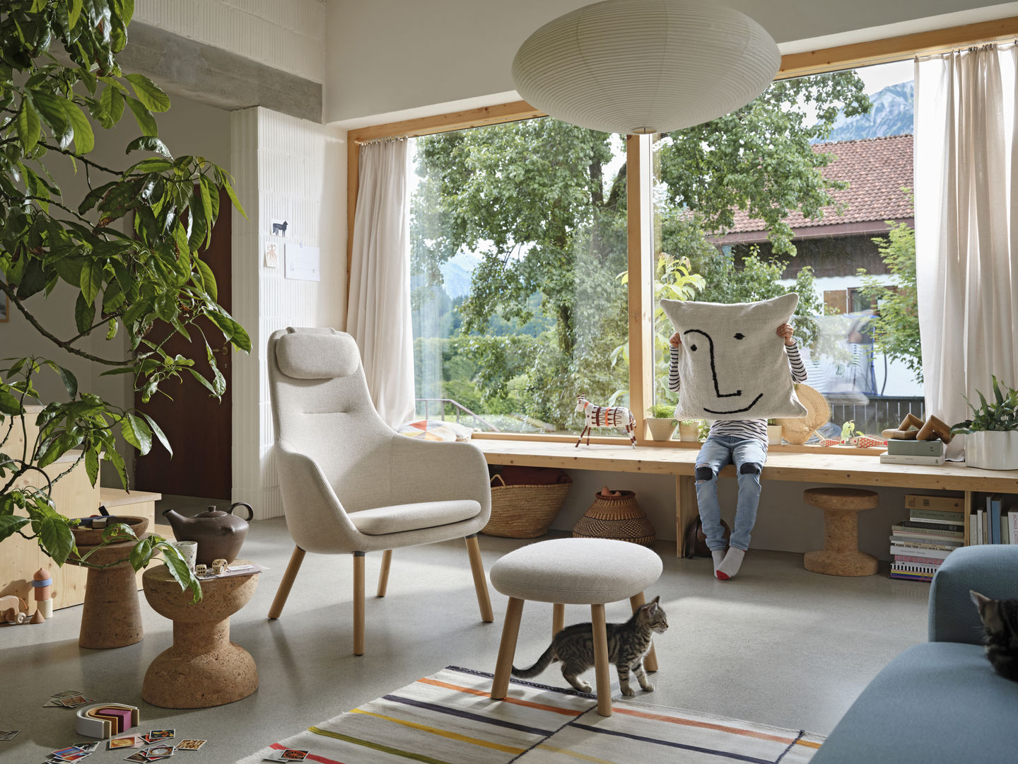 HAL Lounge Chair & Ottoman