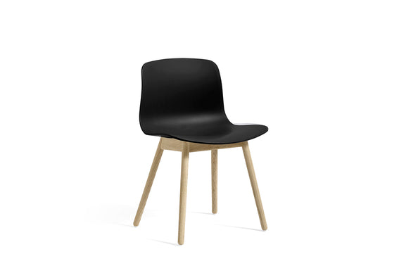 About A Chair AAC 12