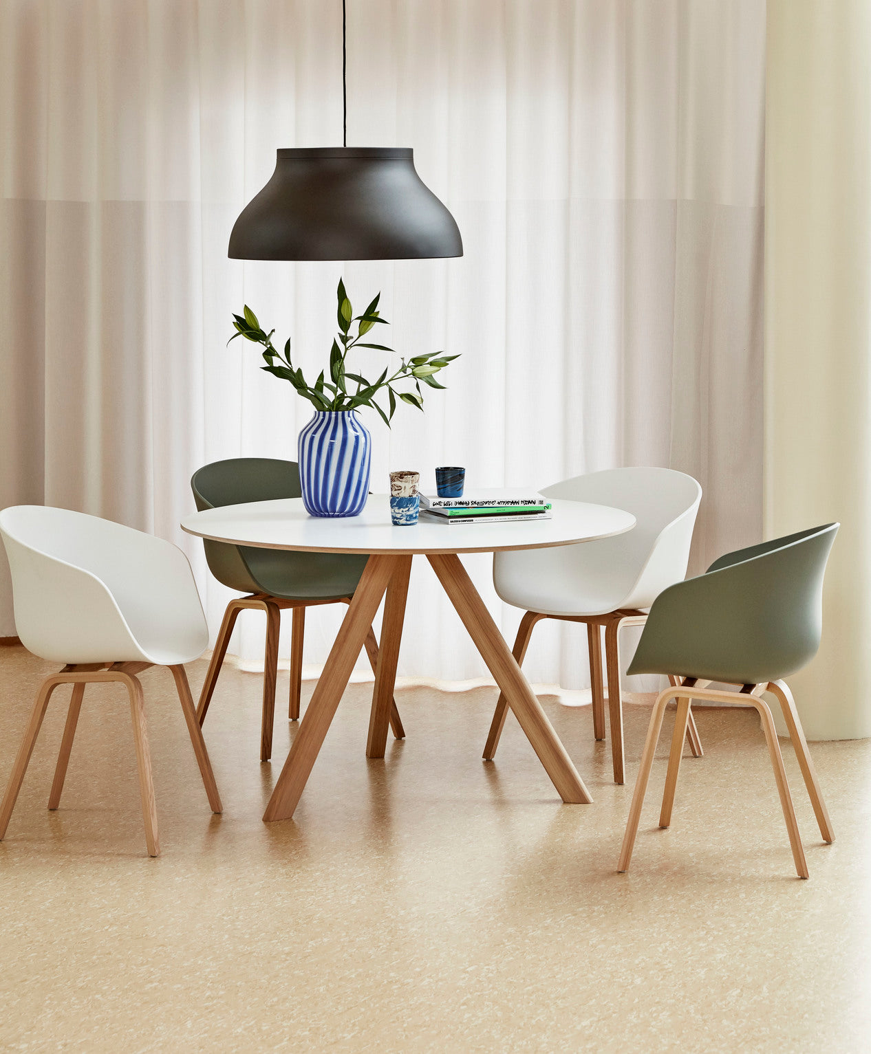 hay-hee-welling-AAC-22-black-shell-lacquer-oak-base-CPH20