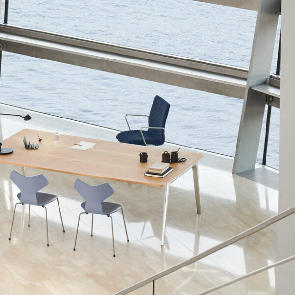 Pluralis Table