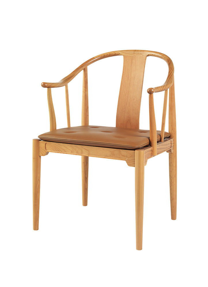 Fritz_Hansen_China_Chair-Hans_J_Wegner_Cherry