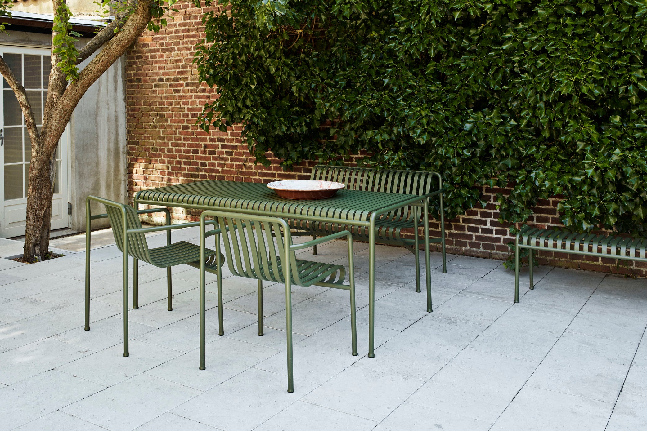 hay-ronan-erwan-bouroullec-dining-table-palissade-olive-indoor-outdoor-L170xW90xH75 hay-ronan-erwan-bouroullec-dining-table-palissade-olive-indoor-outdoor-L170xW90xH75