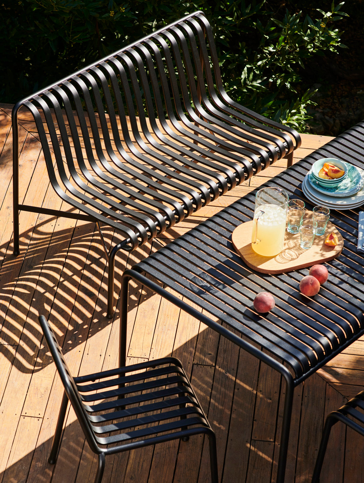 hay-ronan-erwan-bouroullec-dining-table-palissade-anthracite-indoor-outdoor-L170xW90xH75 hay-ronan-erwan-bouroullec-dining-table-palissade-anthracite-indoor-outdoor-L170xW90xH75
