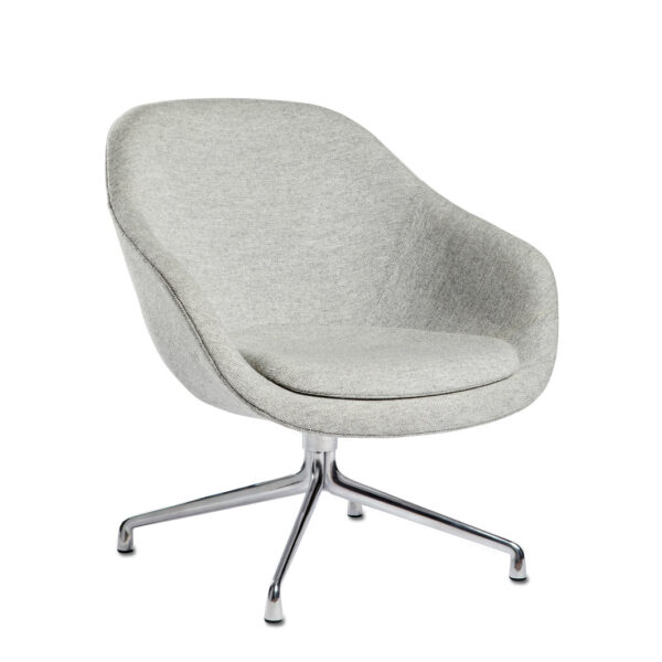 About A Lounge Chair AAL 81