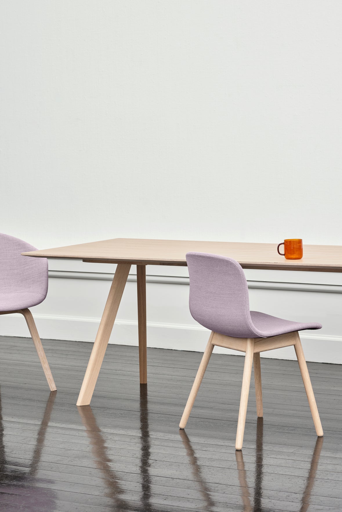 hay-hee-welling-chair-AAC-13-upholstered-base-lacquer-oak-cph30