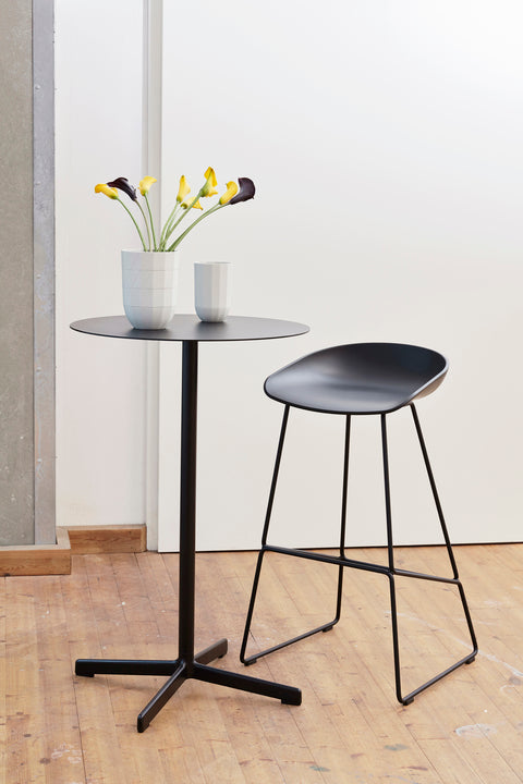 hay-hee-welling-AAS-38-H75-black-shell-black-steel-base-neu-table hay-hee-welling-AAS-38-H75-black-shell-black-steel-base-neu-table