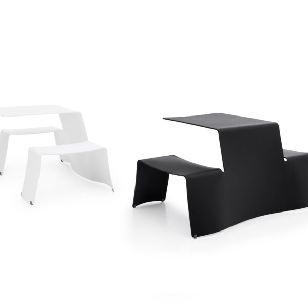 picnik-table-white-black