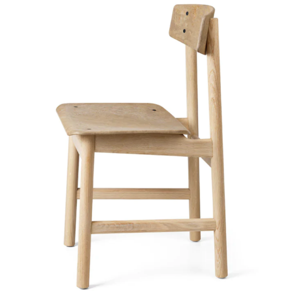 Mater Conscious Chair 3162 Coffee Waste Light by Børge Mogensen & Esben Klint