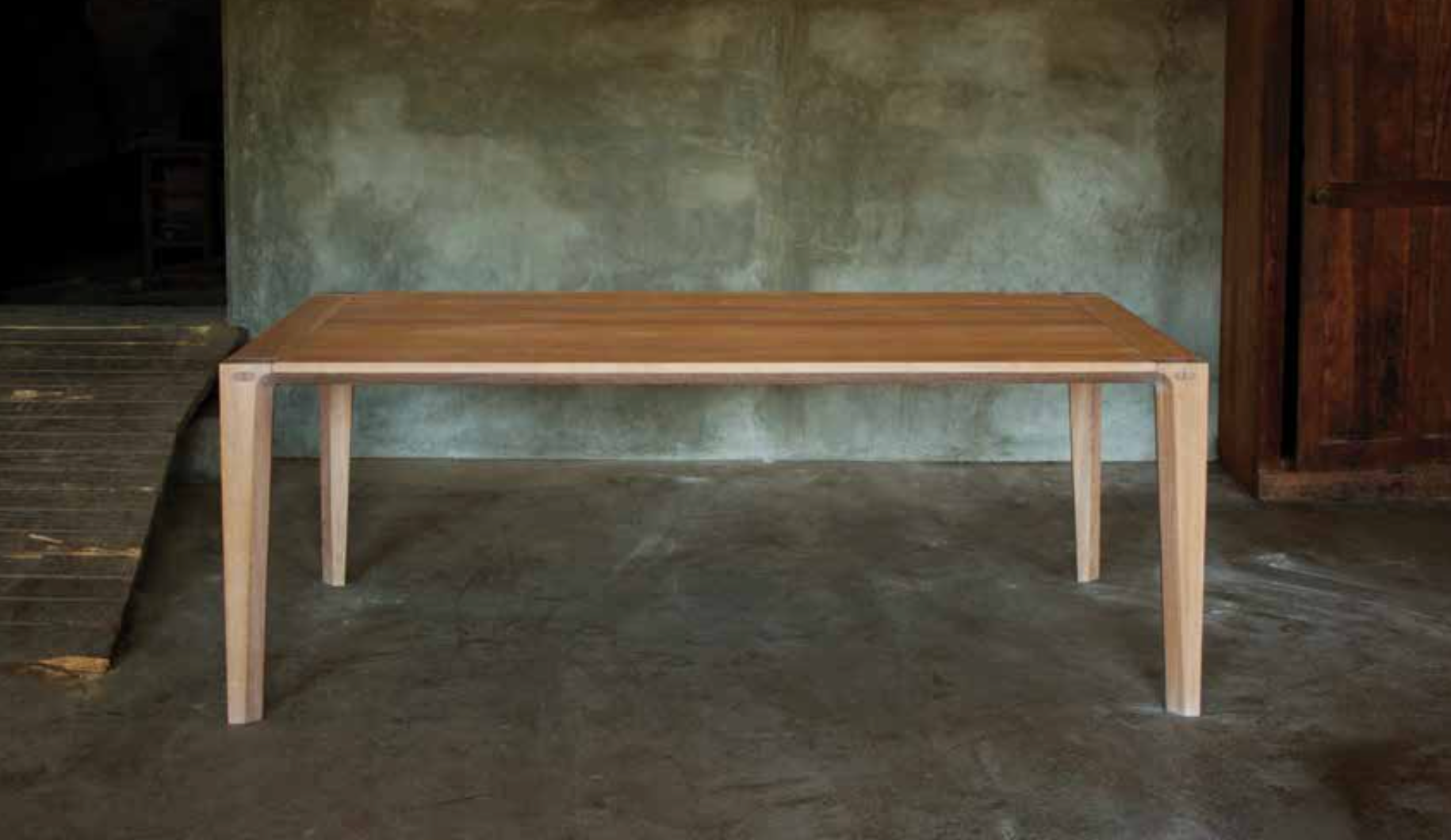 Wewood Raia Table and Orca chairs bundle dining set Wewood Raia Table and Orca chairs bundle dining set