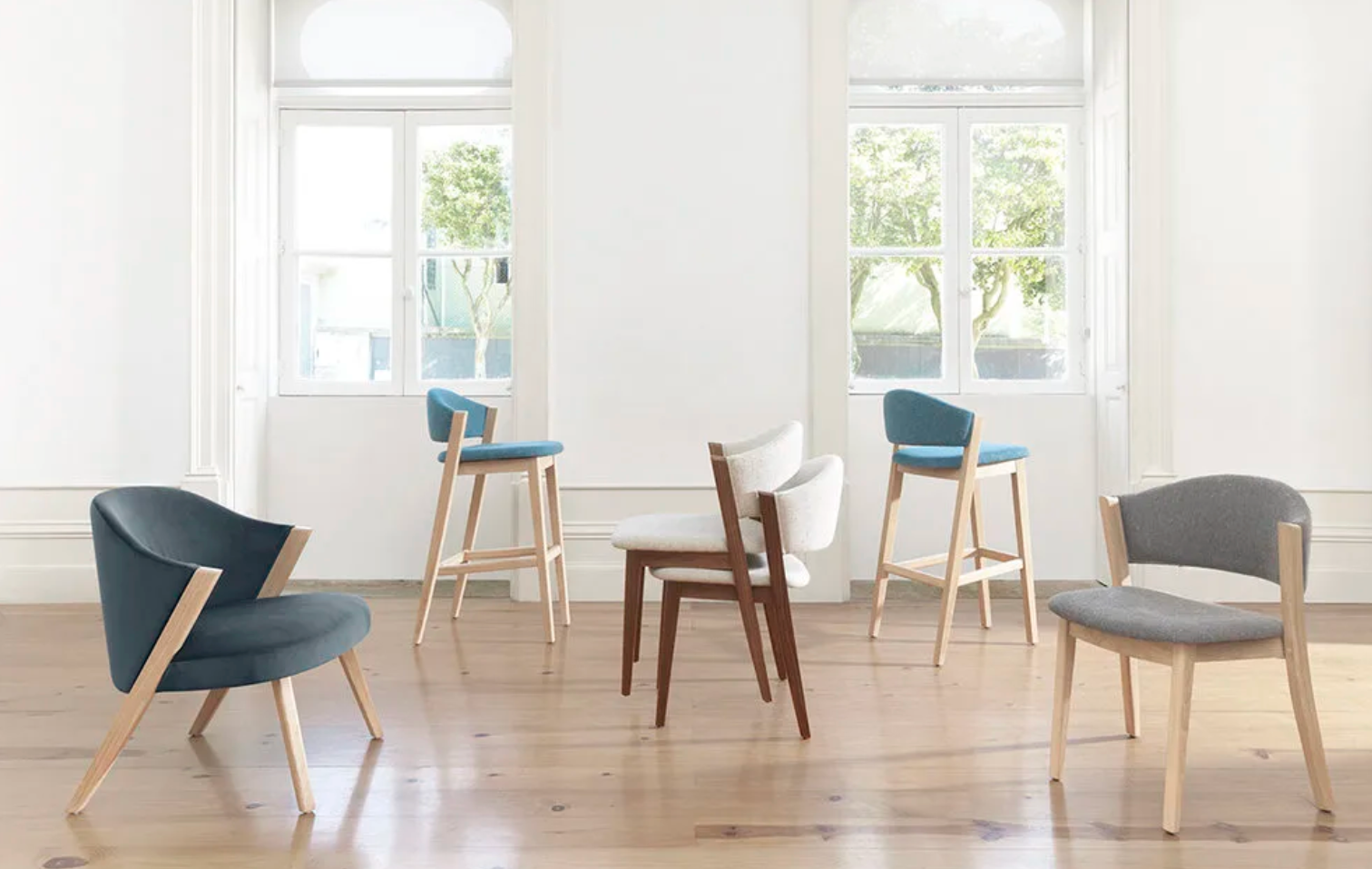 wewood-gonçalo-campos-chair-caravela-upholstered-oak wewood-gonçalo-campos-chair-caravela-upholstered-oak