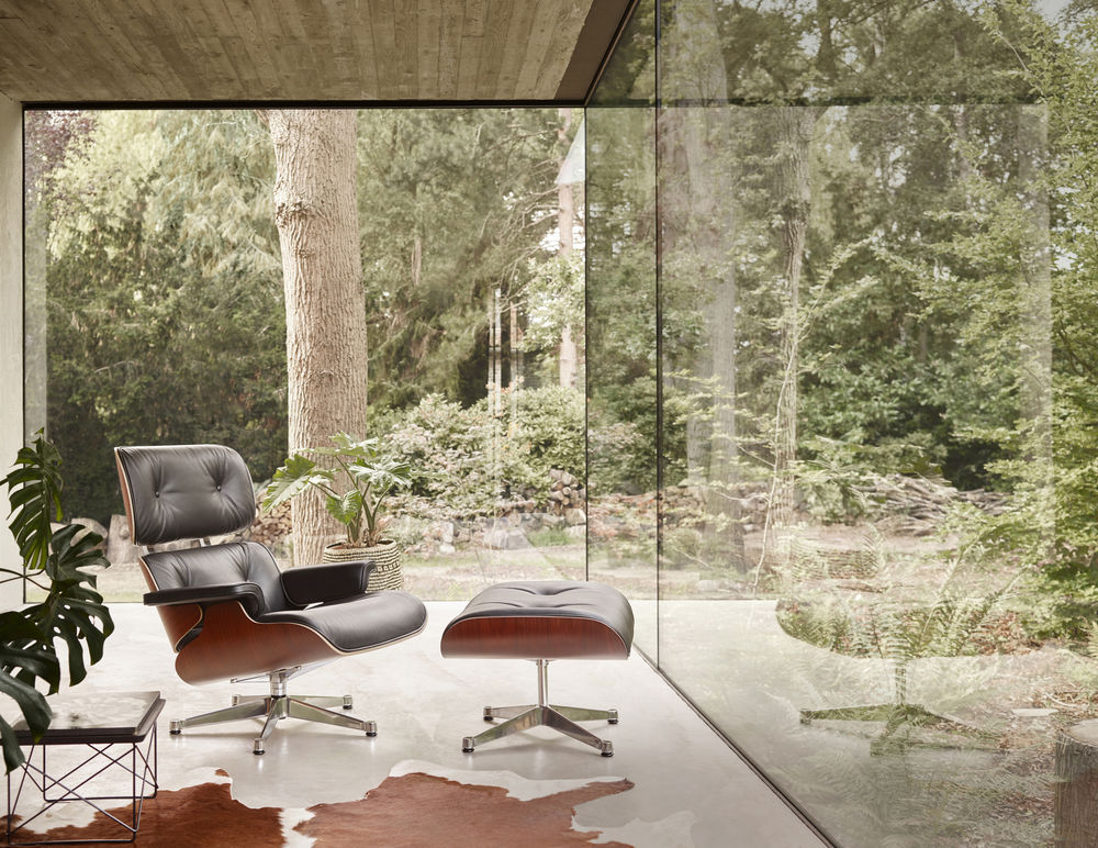 Eames Lounge Chair - American Cherry Eames Lounge Chair - American Cherry
