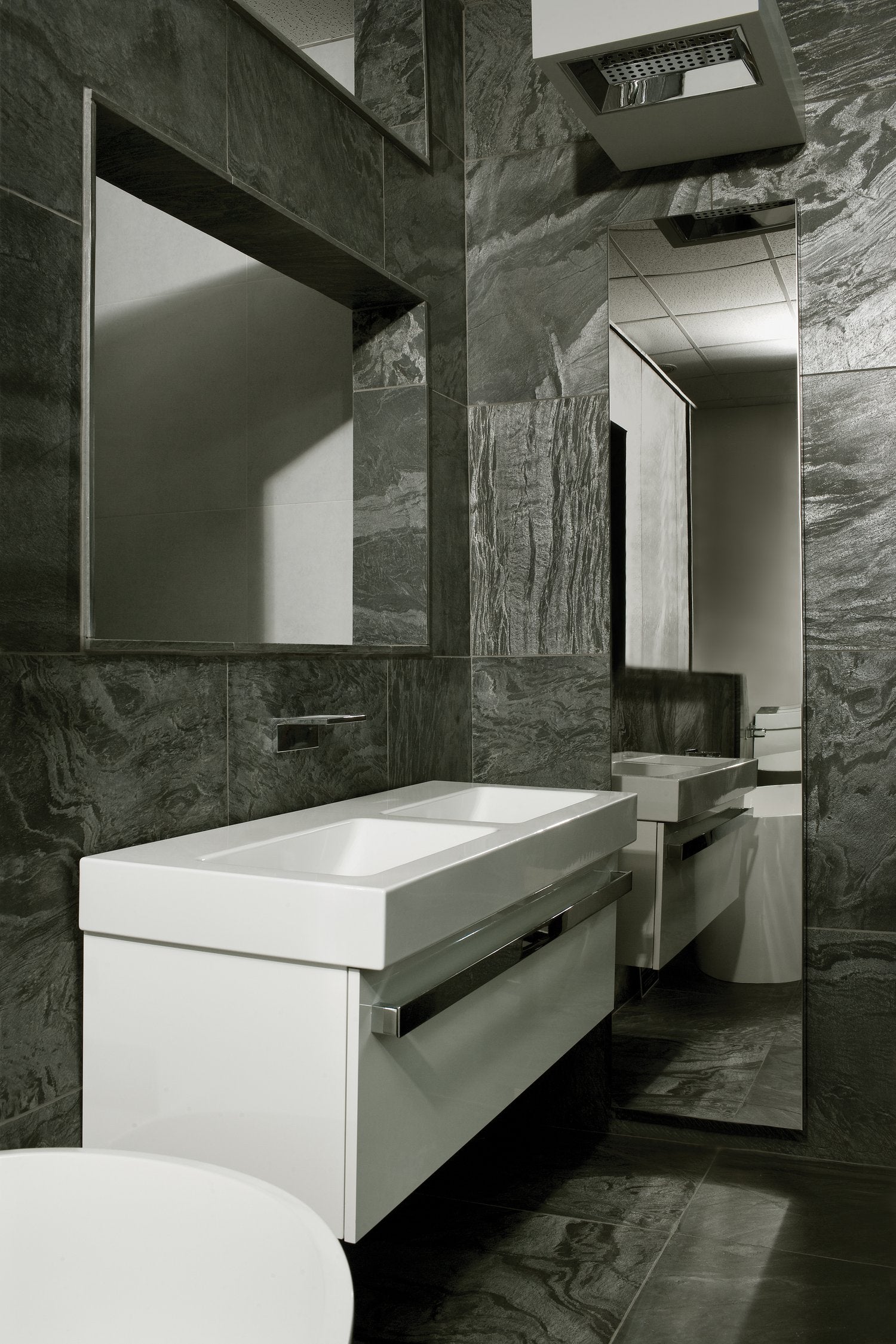 Eskimo Outline Electric Supermirror Radiator Eskimo Outline Electric Supermirror Radiator
