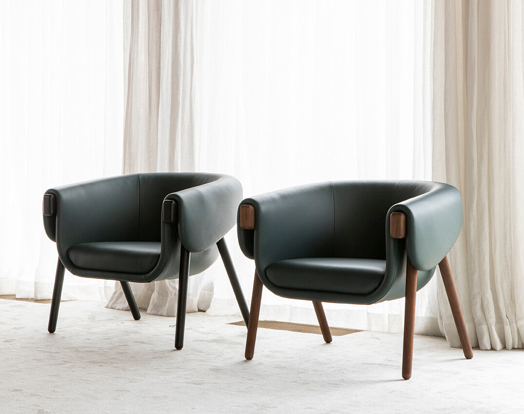 bulo-gensler-monica-wooden-legs-natural-walnut bulo-gensler-monica-wooden-legs-natural-walnut