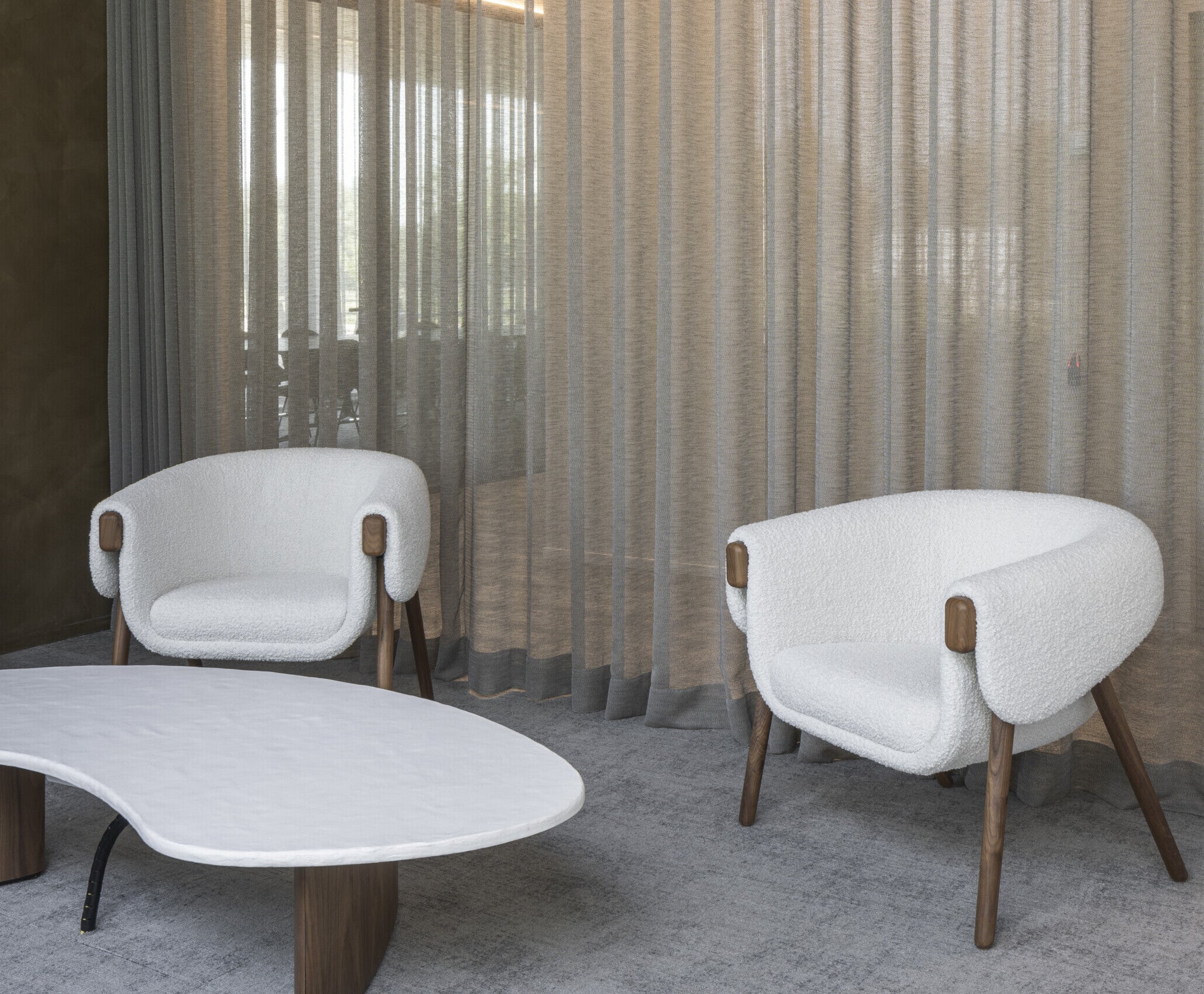 bulo-gensler-monica-wooden-legs-natural-walnut bulo-gensler-monica-wooden-legs-natural-walnut