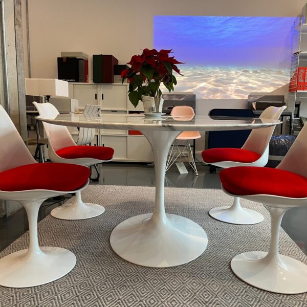 knoll-eero-osaarinen-saarinen-chairs-tulip-swivel-outlet-red-tonus-stock-showroom