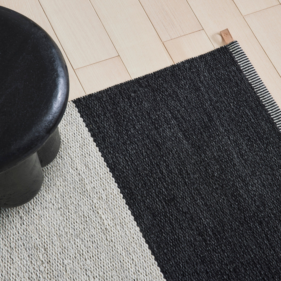Kasthall_Wide_Stripe_Icon_Midnight_Black_554_CU_square